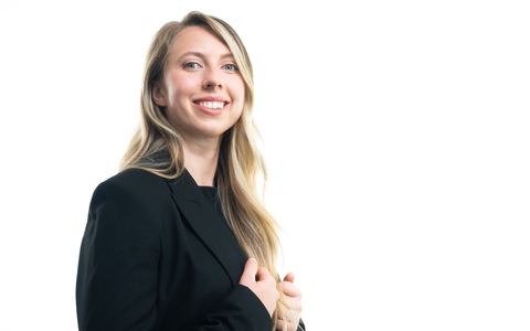 Vom Kreuzbandriss zur Bestform: Wie Knie-Expertin Mone Dusek mit Enduring Fitness eine wirksame Alternative zur klassischen Reha bietet - Foto: presseportal.de