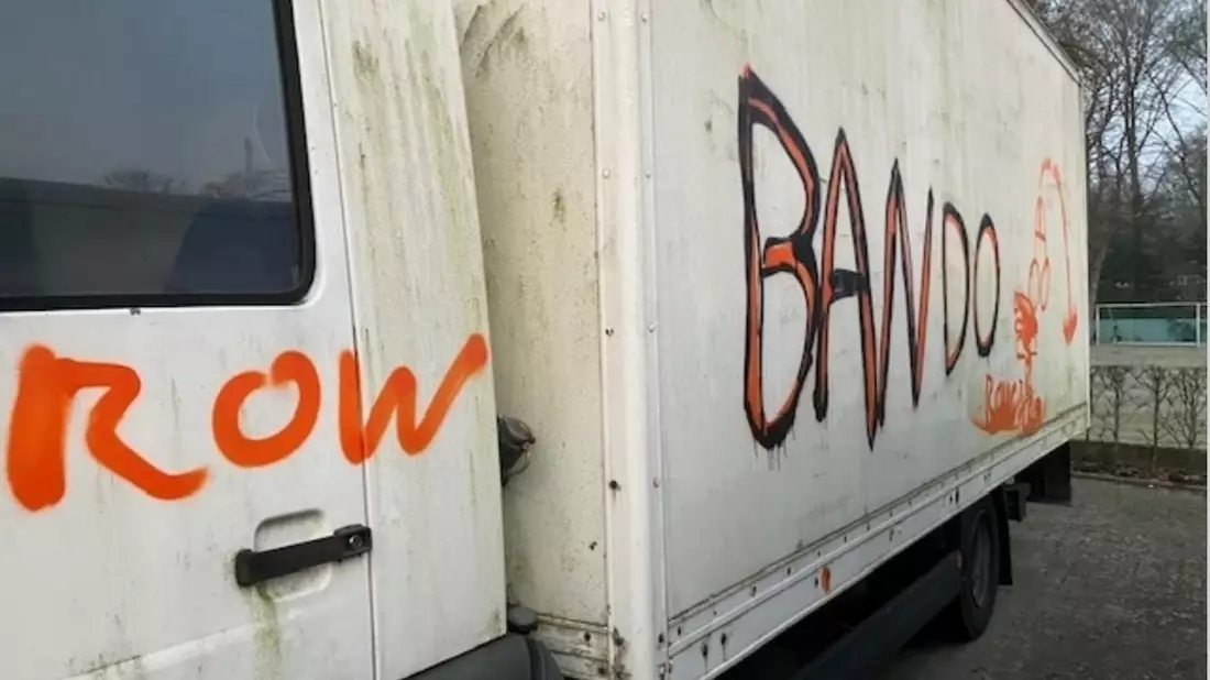POL-ROW: ++ Zeugenaufruf: Sachbeschädigung durch Graffiti zum Nachteil des Landkreises ++ - Bild: presseportal.de