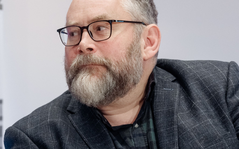 Stefan Niggemeier scheidet als Gesellschafter von Übermedien aus, bleibt aber fester Autor (Archivbild). - Foto: Markus Scholz/dpa