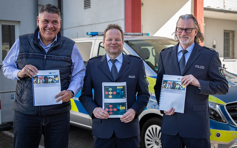 POL-UN: Kreis Unna - Behördenleiter und der stellvertretende Direktionsleiter Verkehr stellten Verkehrsunfallstatistik 2024 vor - Foto: presseportal.de
