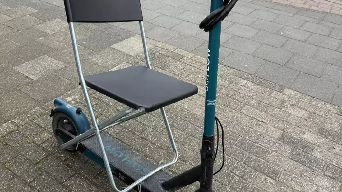 POL-KLE: Geldern - E-Scooter Fahrer wollte es bequem haben und war mit altem Kennzeichen unterwegs: Strafanzeige - Bild: presseportal.de