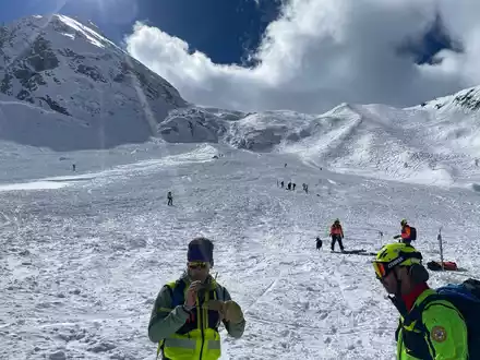 Die Bergretter rückten aus.  - Foto: ---/Soccorso Alpino e Speleologico/dpa