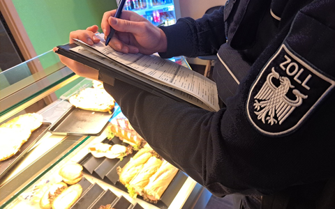 HZA-SB: Saarbrücker Zoll beteiligt sich an Mindestlohnprüfung; Finanzkontrolle Schwarzarbeit im gesamten Bundesgebiet im Einsatz - Foto: presseportal.de