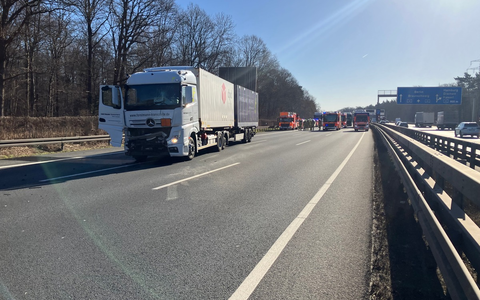 FW Hannover: Verkehrsunfall auf der A2 - Foto: presseportal.de