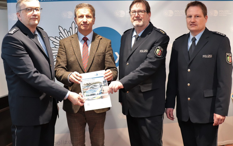 POL-HX: Kinder und Senioren häufiger in Unfälle verwickelt / Kreispolizeibehörde stellt Verkehrsunfallbilanz 2024 für den Kreis Höxter vor - Foto: presseportal.de