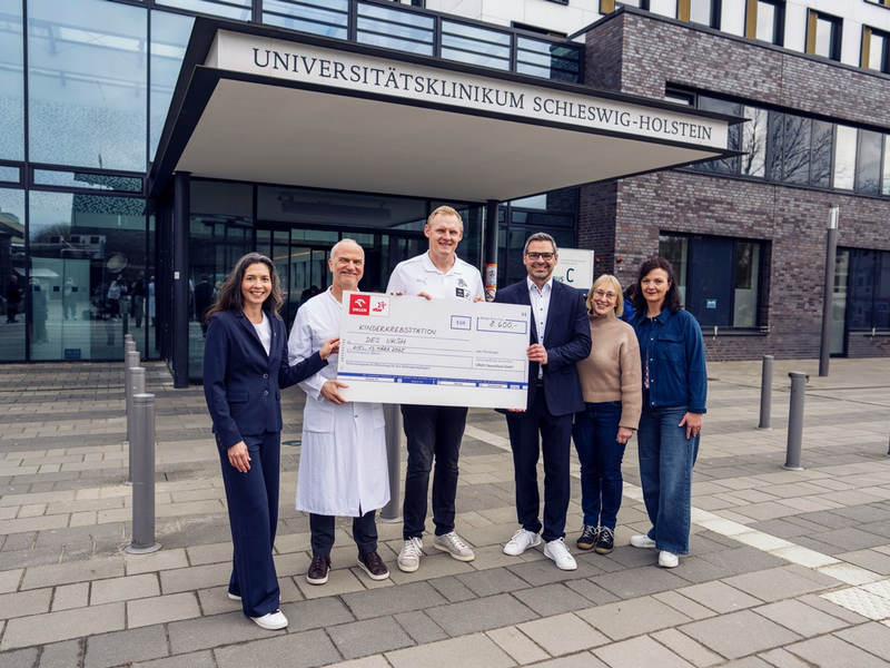 Handballtore für den guten Zweck: ORLEN Deutschland unterstützt Kinderkrebsstation - Foto: presseportal.de