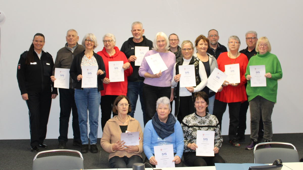 POL-WHV: Sicherheitsberatung für Seniorinnen und Senioren - Ausbildung durch die Polizei im Landkreis Friesland - Foto: presseportal.de
