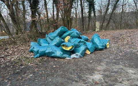 POL-LDK: + Müll illegal entsorgt + Versuchter Einbruch am Sportplatz + Wohnmobil aufgebrochen, Fahrzeuge beschädigt + Lack zerkratzt + - Foto: presseportal.de