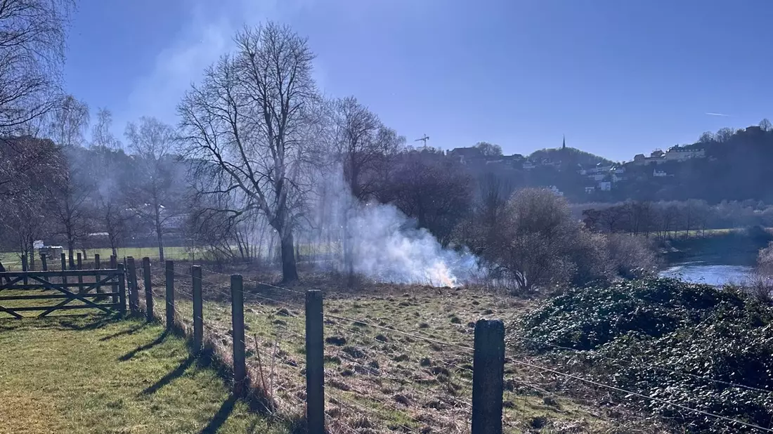FW-EN: Flächenbrand und Verkehrsunfall zum Wochenbeginn - Bild: presseportal.de