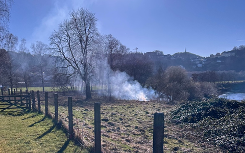FW-EN: Flächenbrand und Verkehrsunfall zum Wochenbeginn - Foto: presseportal.de