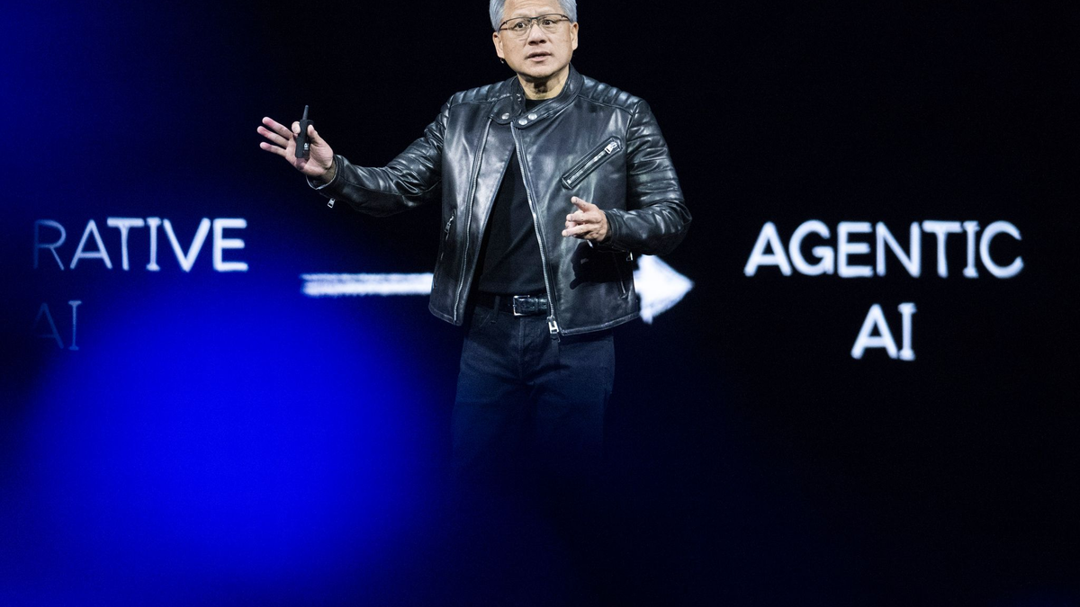 Nvidia-Chef Jensen Huang schwört die Welt auf ein KI-Zeitalter ein - für das seine Firma die Chips liefern will. - Foto: Nic Coury/FR171100 AP/AP/dpa