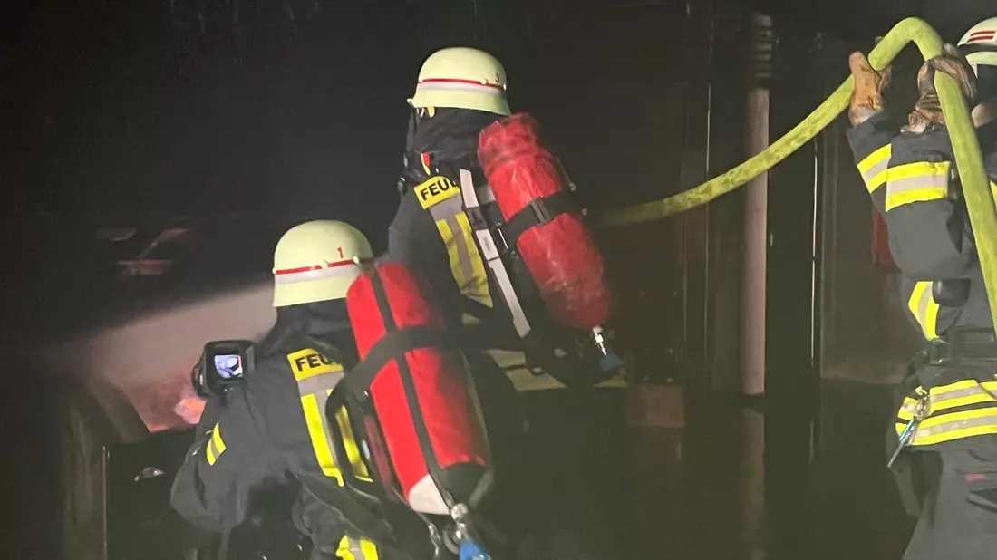FW-BN: Kleinbrand in Tiefgarage sorgt für Verrauchung von drei Tiefgaragenebenen - Bild: presseportal.de