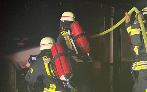 FW-BN: Kleinbrand in Tiefgarage sorgt für Verrauchung von drei Tiefgaragenebenen - Foto: presseportal.de