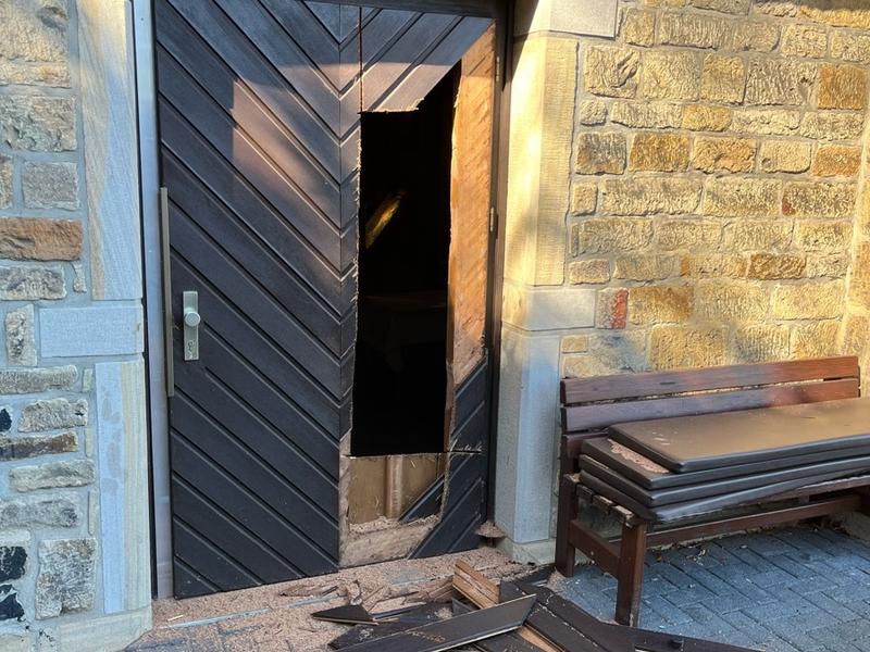 POL-HA: Unbekannter bricht mit Kettensäge in Kirche ein - Zeugin verschreckt den Täter - Foto: presseportal.de