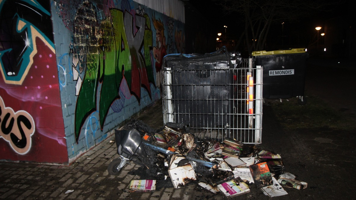 POL-COE: Coesfeld, Schulzentrum/ Müllcontainer brennen - Foto: presseportal.de