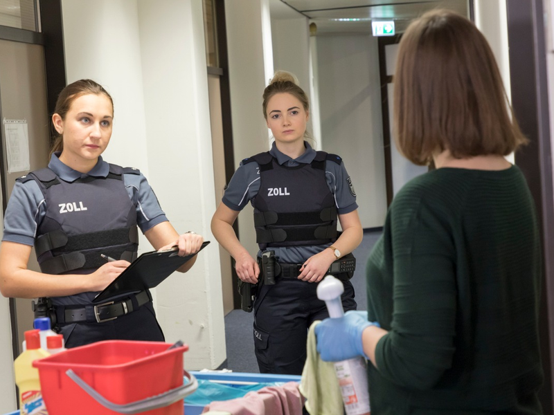 HZA-N: Freiheitsstrafe für Schwarzarbeit nach Ermittlungen durch Nürn-berger Zoll - Foto: Zoll, presseportal.de