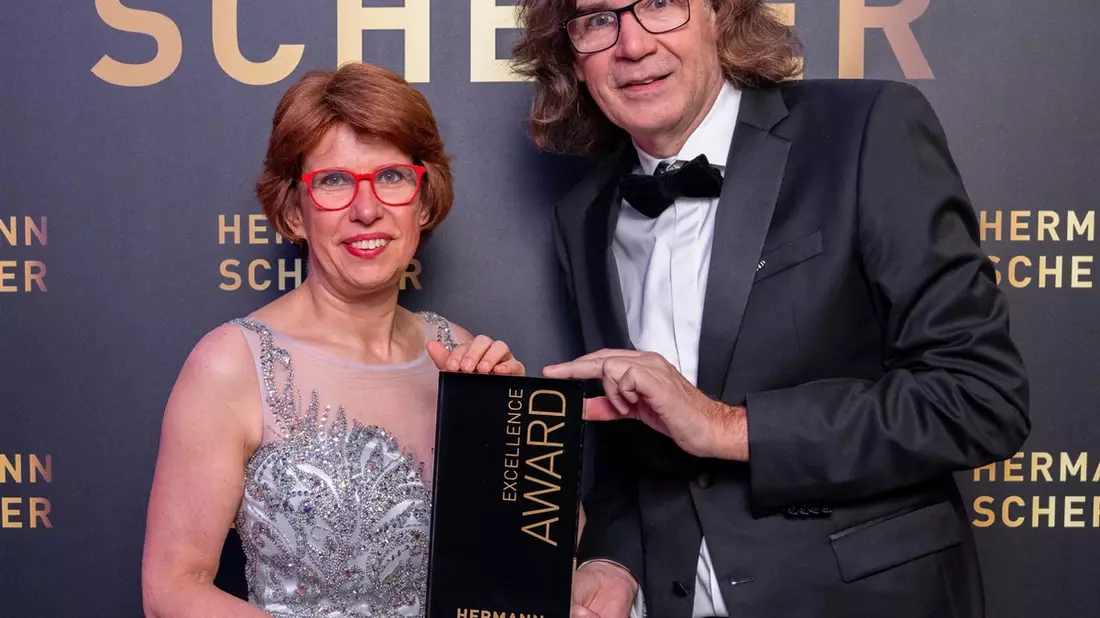 Kasseler Ärztin gewinnt begehrten Excellence Award / Siiri Seraphin entlarvt Medizin-Mythen und gewinnt Internationalen Speaker Slam - Bild: presseportal.de