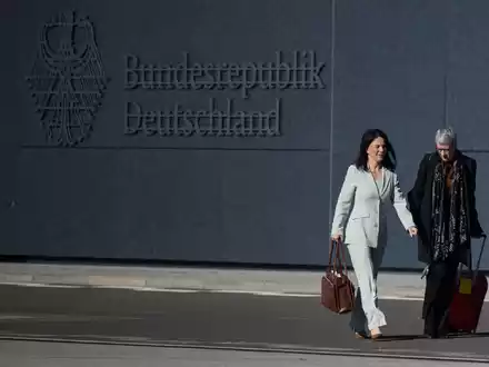 Nach ihrem Besuch im Libanon reist Außenministerin weiter nach Syrien, wo es erst vor wenigen Tagen einen heftigen Gewaltausbruch gegeben hat. - Foto: Hannes P. Albert/dpa