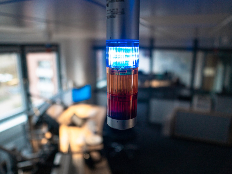 POL-GOE: Bessere Vernetzung, neue Tools: Neues Einsatzleitsystem DALLES geht in der Leitstelle Weser der Polizeidirektion Göttingen in Betrieb - Foto: presseportal.de