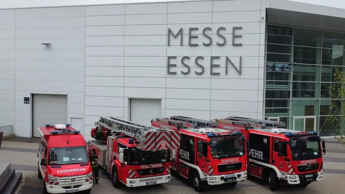 FW-E: Großübung auf dem Gelände der Messe Essen - Feuerwehr Essen probt den Ernstfall - Bild: presseportal.de