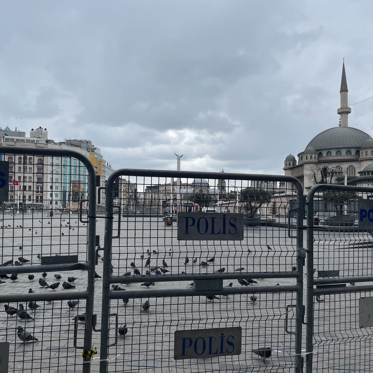 Gesperrt: Der Taksim-Platz in Istanbul. - Foto: Melissa Erichsen/dpa