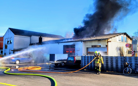 FW Kamen: Werkstattbrand mit erheblichen Folgen - Foto: presseportal.de