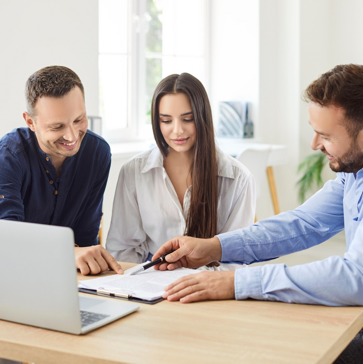  - Foto: Adobe Stock, © Studio Romantic (#1161332565)