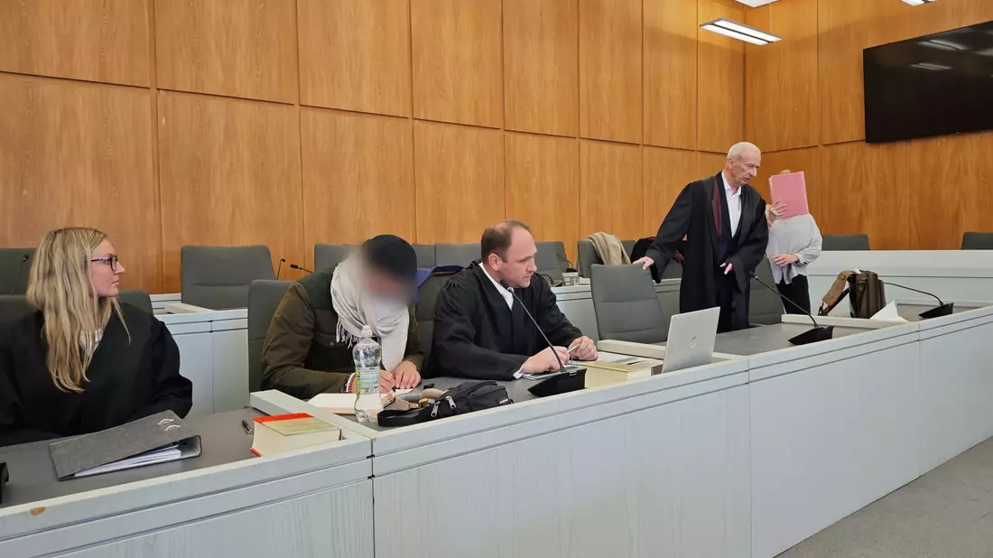 Gekaufte Noten an der Uni: «Habe immer ein schlechtes Gewissen gehabt» - Bild: Jörn Hartwich/dpa