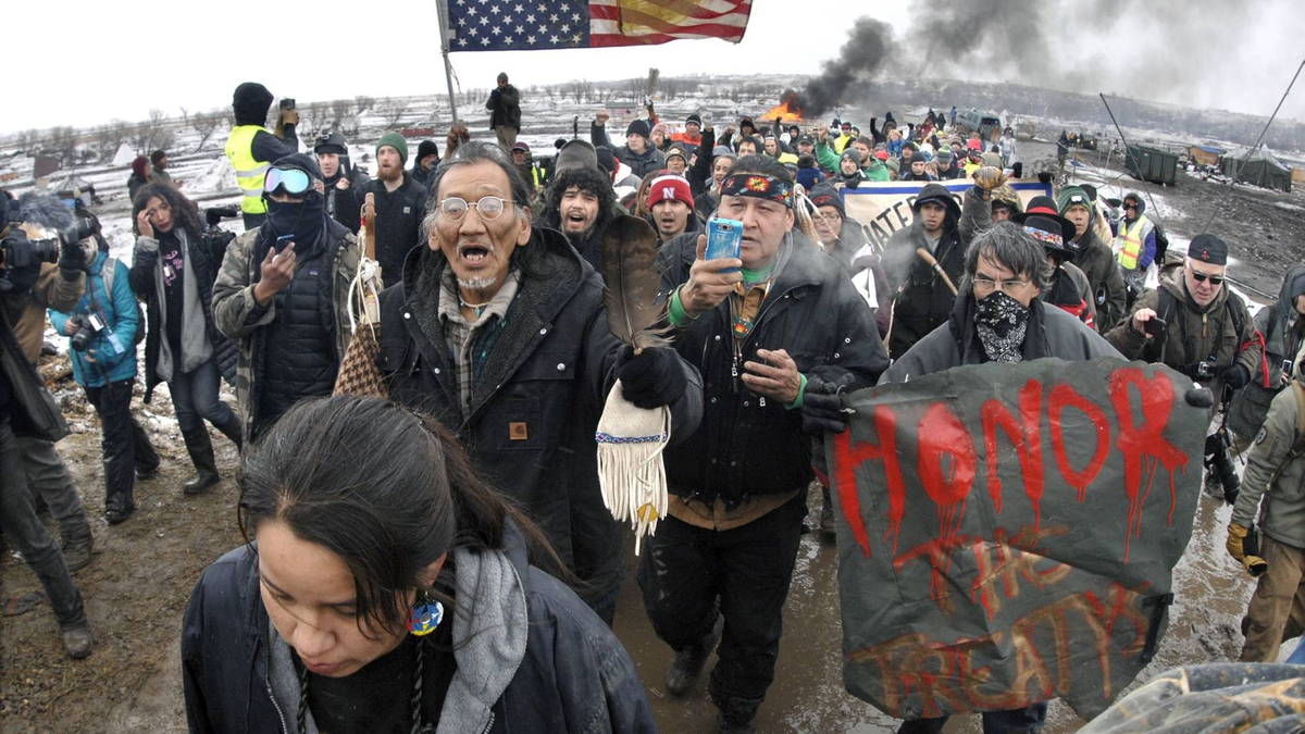Jahre nach großen Protesten gegen eine umstrittene Öl-Pipeline in den USA ist nun ein aufsehenerregendes Urteil ergangen. (Archivbild) - Foto: picture alliance / Mike Mccleary/The Bismarck Tribune/AP/dpa