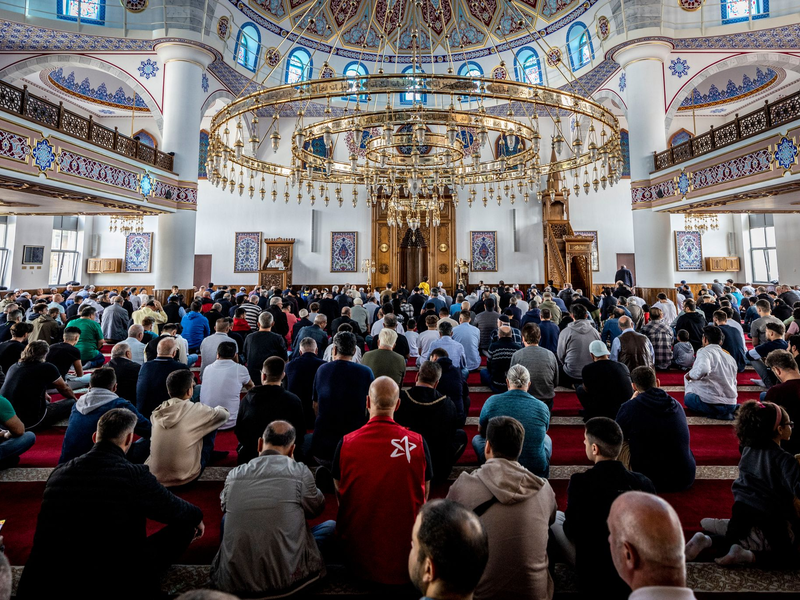 Muslimische Menschen fühlen sich in Deutschland häufig aufgrund ihrer Religion diskriminiert. (Archivbild) - Foto: Christoph Reichwein/dpa