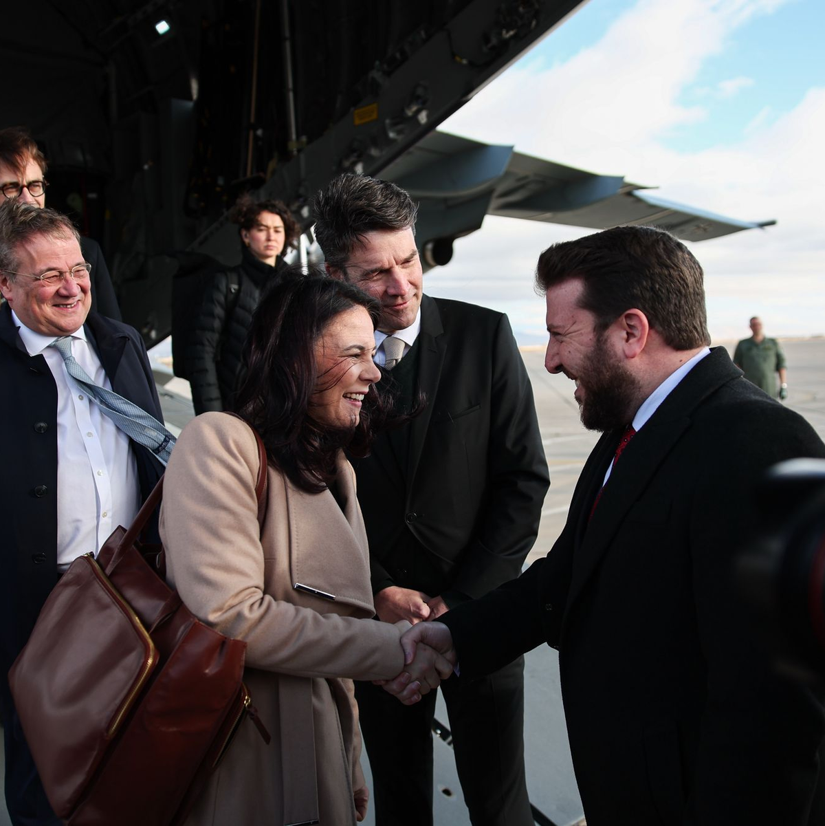 Die geschäftsführende Außenministerin, Annalena Baerbock (Grüne), traf am 20. März in Damaskus ihren syrischen Amtskollegen, Asaad al-Schaibani. Er gehört auch der neuen Übergangsregierung an. (Archivfoto) - Foto: Hannes P. Albert/dpa
