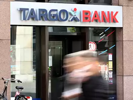 Eine Übernahme lässt die Targobank wachsen. (Archivbild) - Foto: Federico Gambarini/dpa