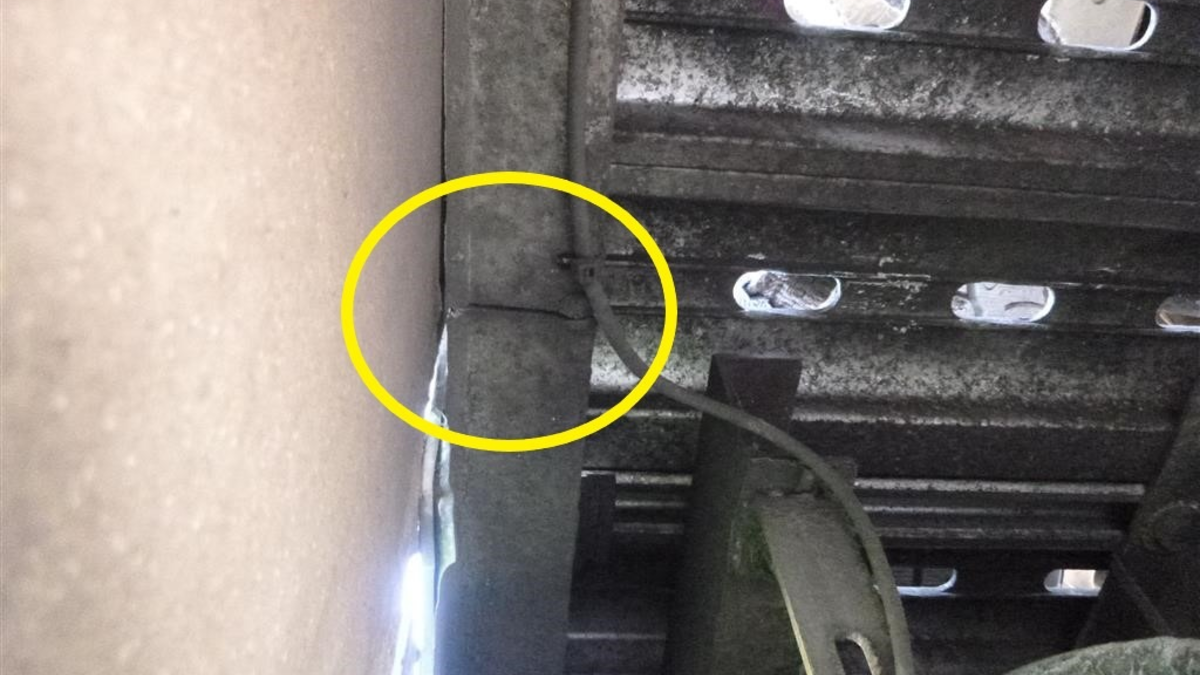 POL-VDMZ: A61- verkehrsunsicherer Kleintransporter gestoppt - Foto: presseportal.de