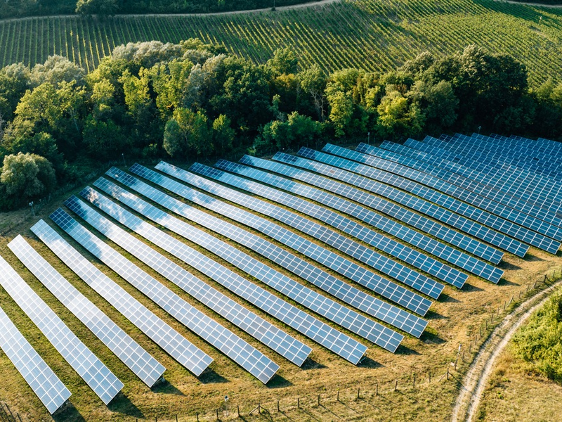 Freiflächen-PV-Anlagen für Gemeinden und Unternehmen: Peeek Industry Solutions realisiert Ihr Projekt - Foto: presseportal.de