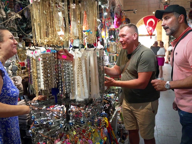 SERVICE-MELDUNG: Trödeltrupp on Tour- Tipps für den Flohmarkt-Besuch im Urlaub - Foto: presseportal.de