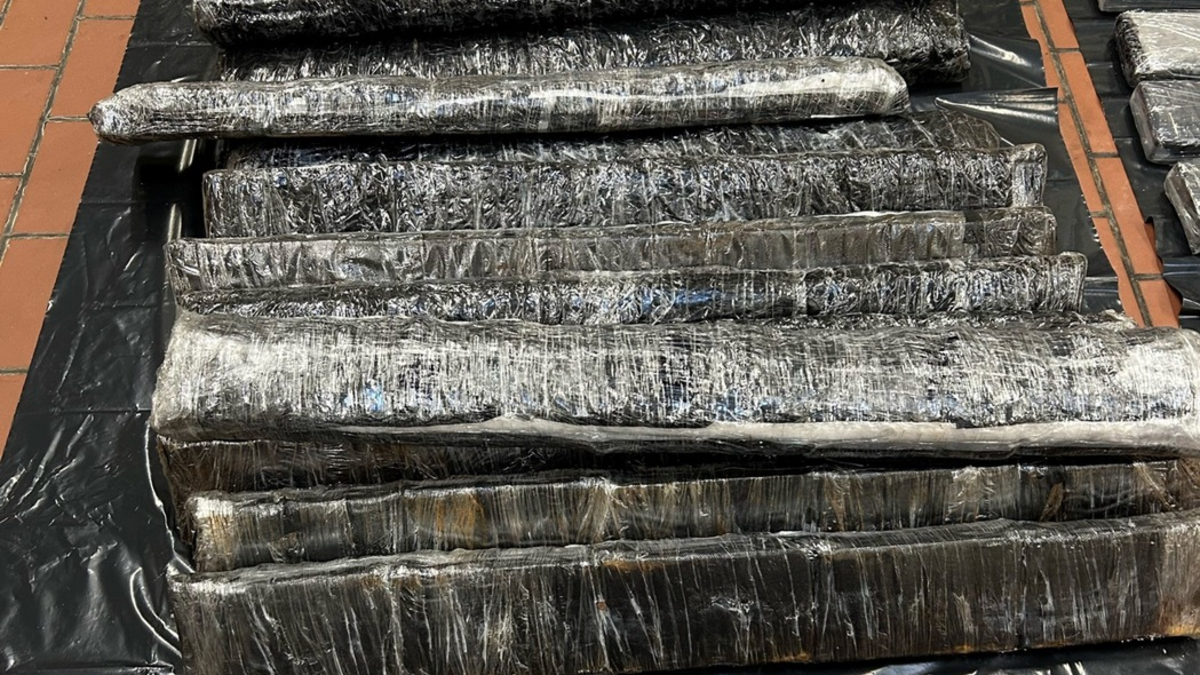 ZOLL-F: Internationale Zusammenarbeit führt zur Festnahme von drei Tatverdächtigen in Kroatien nach großem Drogenfund des Zolls in Frankfurt am Main - Foto: presseportal.de