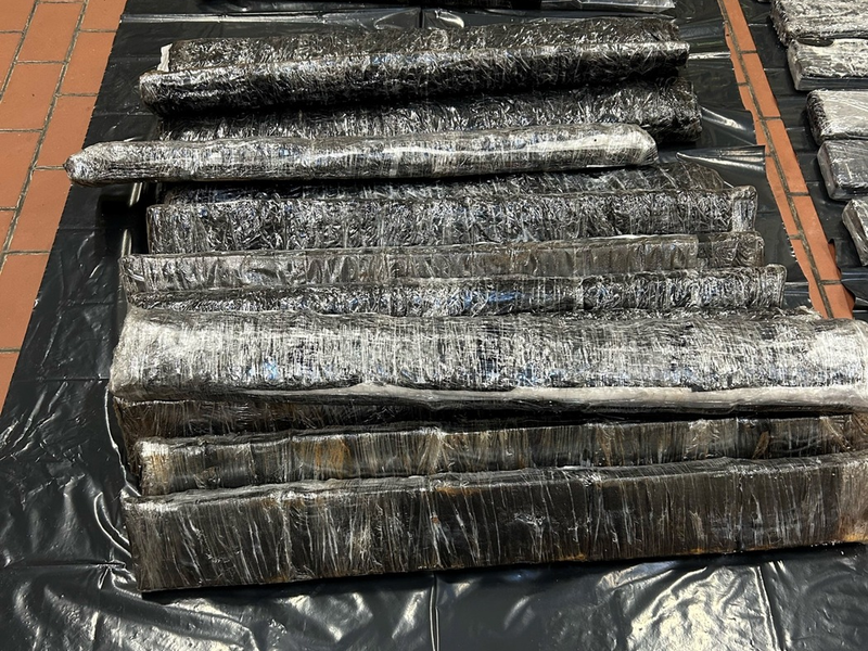 ZOLL-F: Internationale Zusammenarbeit führt zur Festnahme von drei Tatverdächtigen in Kroatien nach großem Drogenfund des Zolls in Frankfurt am Main - Foto: presseportal.de