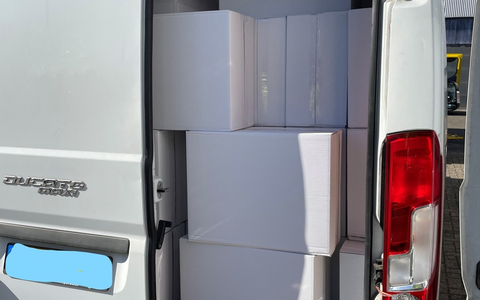 ZOLL-E: Staatsanwaltschaft Düsseldorf und Zollfahndung Essen Schlag gegen internationale illegale Zigarettenproduktion/illegale Zigaretten-fabrik/ 13 Festnahmen,12 Haftbefehle/Steuerschaden in Millionenhöhe - Foto: presseportal.de