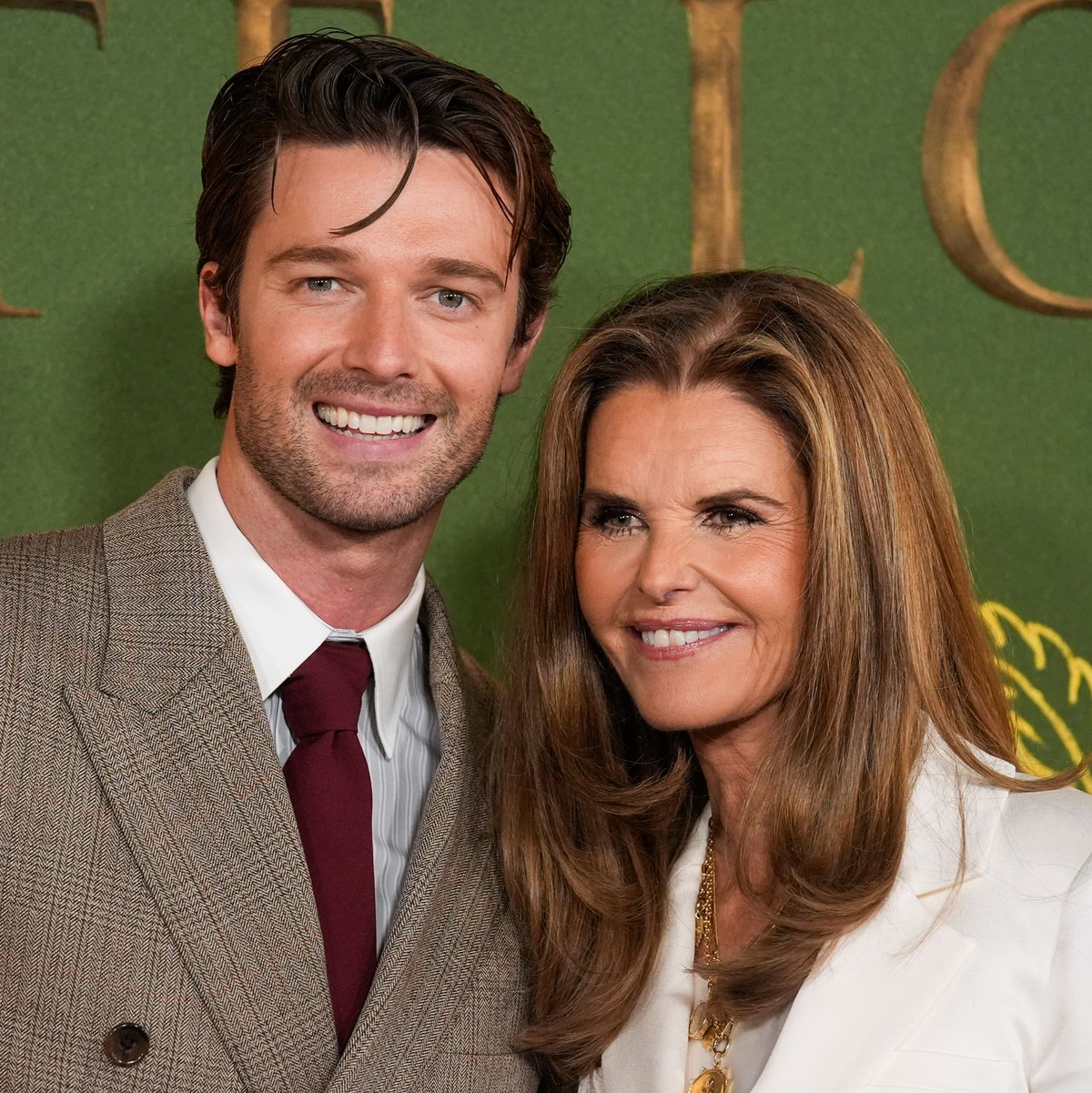 Patrick Schwarzenegger und Maria Shriver (Archivbild). - Foto: Chris Pizzello/Invision via AP/dpa