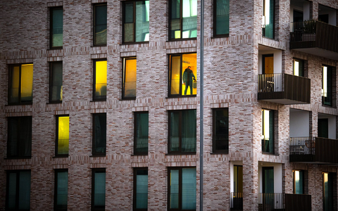 Besonders in den Großstädten ist Wohnraum knapp und die Mieten steigen unentwegt. - Foto: Sina Schuldt/dpa