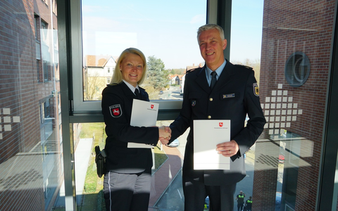 POL-GOE: Gemeinsame Pressemitteilung der PD Göttingen und der BuPoD Hannover: Bundespolizeidirektion Hannover und Polizeidirektion Göttingen unterzeichnen Rahmenkooperationsvereinbarung - Foto: presseportal.de POL-GOE: Gemeinsame Pressemitteilung der PD Göttingen und der BuPoD Hannover: Bundespolizeidirektion Hannover und Polizeidirektion Göttingen unterzeichnen Rahmenkooperationsvereinbarung - Foto: presseportal.de