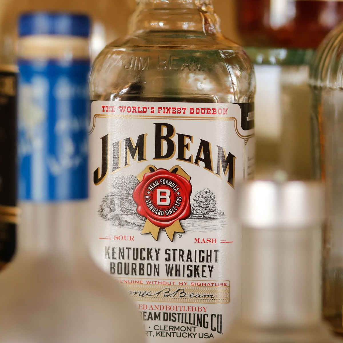 Schlecht für Spirituosen-Liebhaber: US-amerikanischer Whiskey könnte wegen EU-Zöllen teurer werden. (Archivbild) - Foto: Gerald Matzka/dpa-Zentralbild/ZB