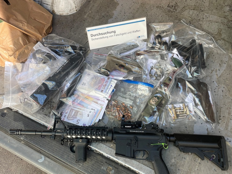 POL-K: 250320-5-K Durchsuchungen wegen Falschgeldhandel - Festnahme nach Waffenfund - Foto: presseportal.de