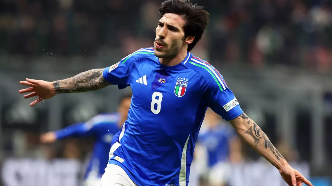 Schoss das wichtige 1:0: Sandro Tonali. - Bild: Marco Iacobucci/LiveMedia-IPA/ZUMA Press Wire/dpa