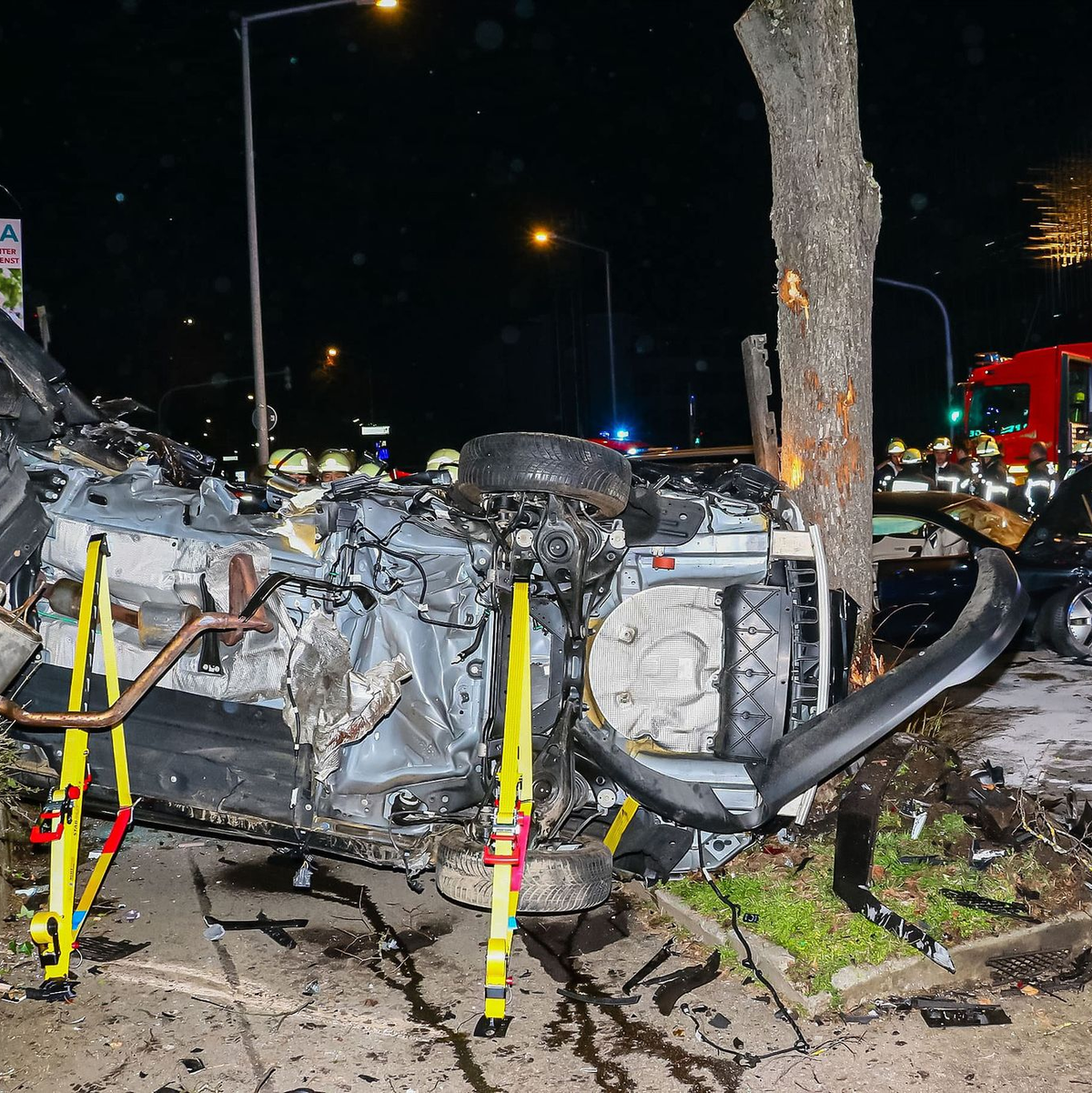 Der Fahrer des am Unfall beteiligten Pkw wurde festgenommen.  - Foto: Andreas Rometsch/KS-Images.de/dpa