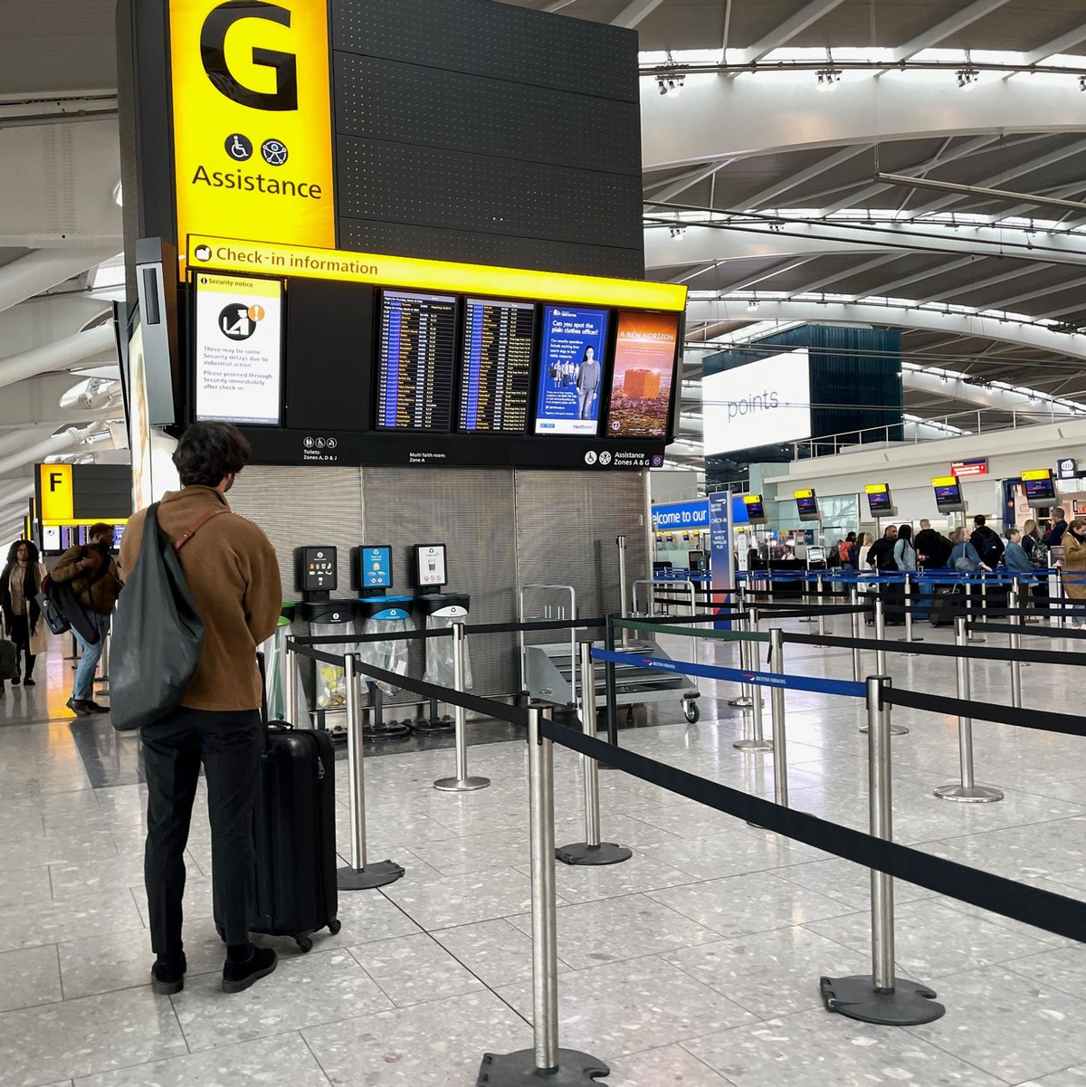 Der Flughafen Heathrow bleibt voraussichtlich den ganzen Tag geschlossen. (Archivbild) - Foto: Jordan Pettitt/PA Wire/dpa