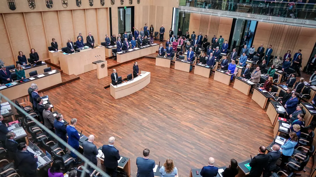 Der Bundesrat ist die letzte große Hürde für das von Union und SPD angestoßene Schuldenpaket. (Archivbild) - Bild: Kay Nietfeld/dpa