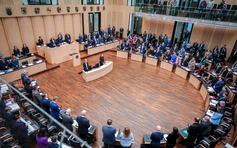Der Bundesrat ist die letzte große Hürde für das von Union und SPD angestoßene Schuldenpaket. (Archivbild) - Foto: Kay Nietfeld/dpa Der Bundesrat ist die letzte große Hürde für das von Union und SPD angestoßene Schuldenpaket. (Archivbild) - Foto: Kay Nietfeld/dpa