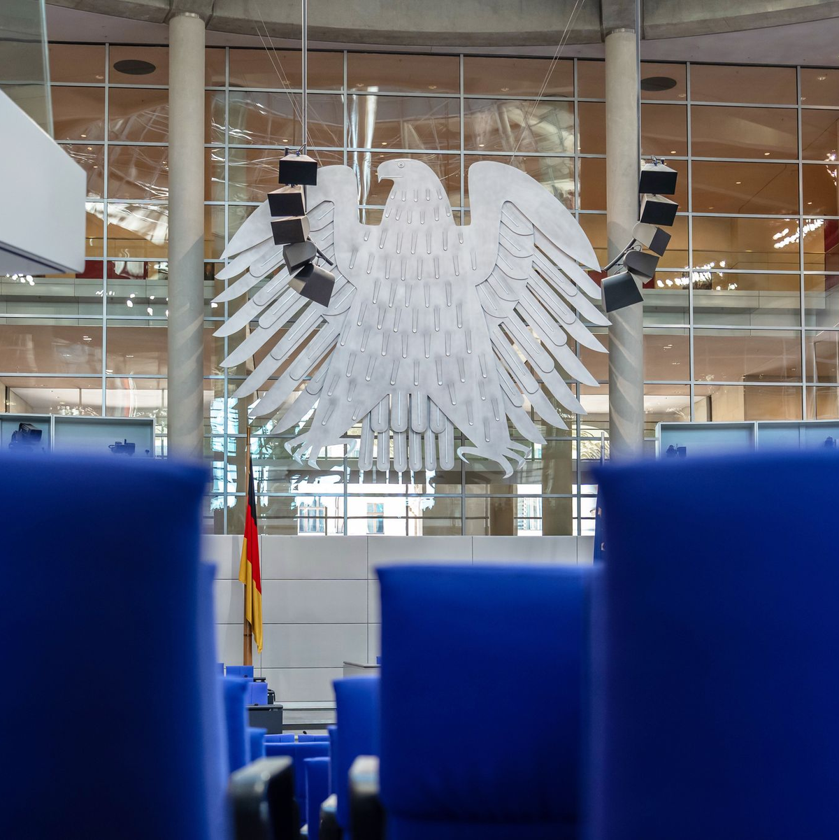 Für Lars Klingbeil (links) und Friedrich Merz (rechts) gibt es noch vieles zu verhandeln. (Archivbild) - Foto: Michael Kappeler/dpa