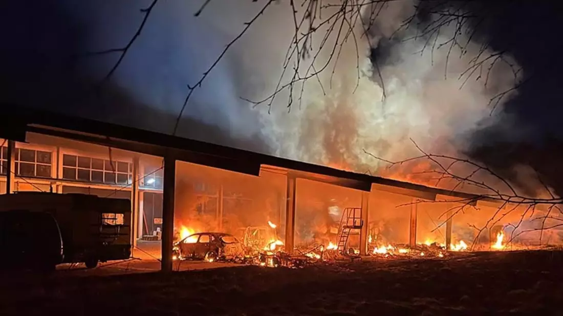 POL-ST: Rheine, Großbrand einer Halle Keine Verletzten - Bild: presseportal.de